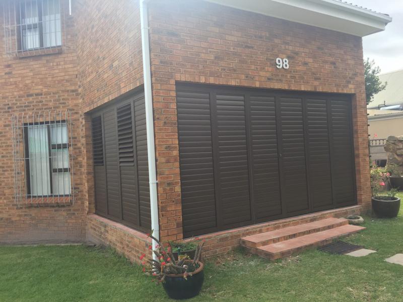 5 Bedroom Property for Sale in Sandbaai Western Cape